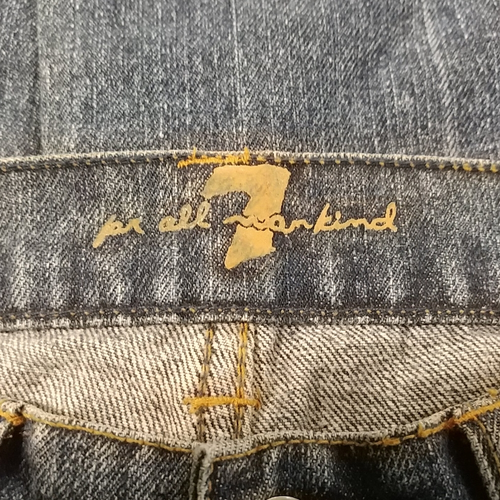 7 For All Mankind Low-Rise Jeans - Picture 8 of 8
